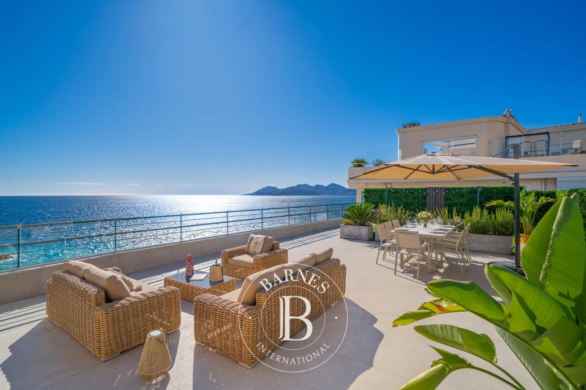 CANNES SUQUET - PENTHOUSE - 4 PIÈCES -  TERRASSES - VUE MER PANORAMIQUE - picture 1