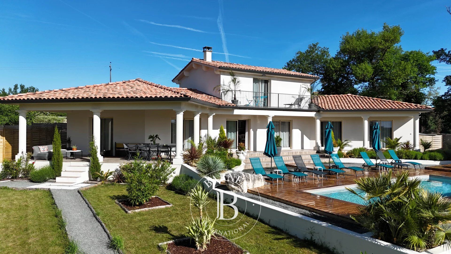 Saint-Privat in Périgord – Contemporary property – Open views, absolute tranquillity, guest house and swimming pool - picture 2