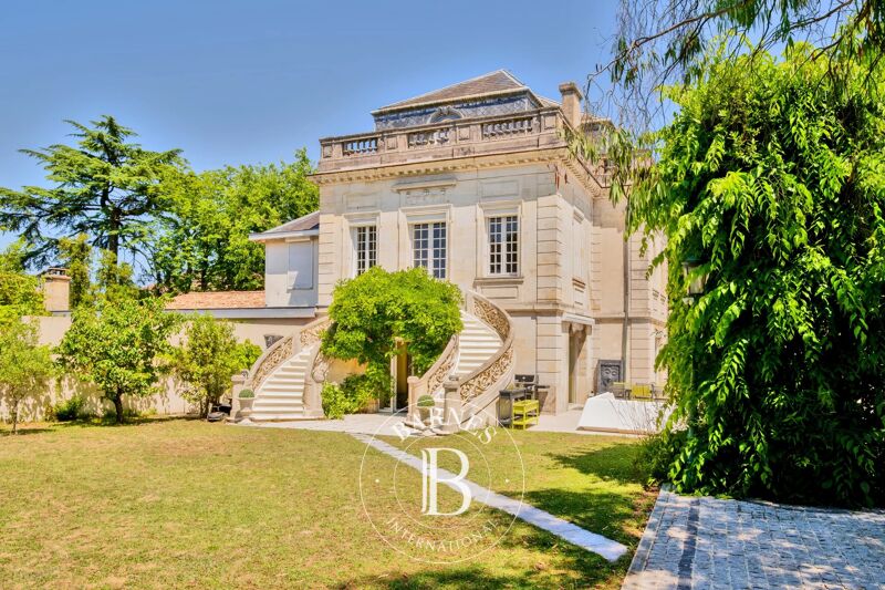 Mérignac Saint-Augustin - Maison de 250 m² - Jardin - Piscine - Carport