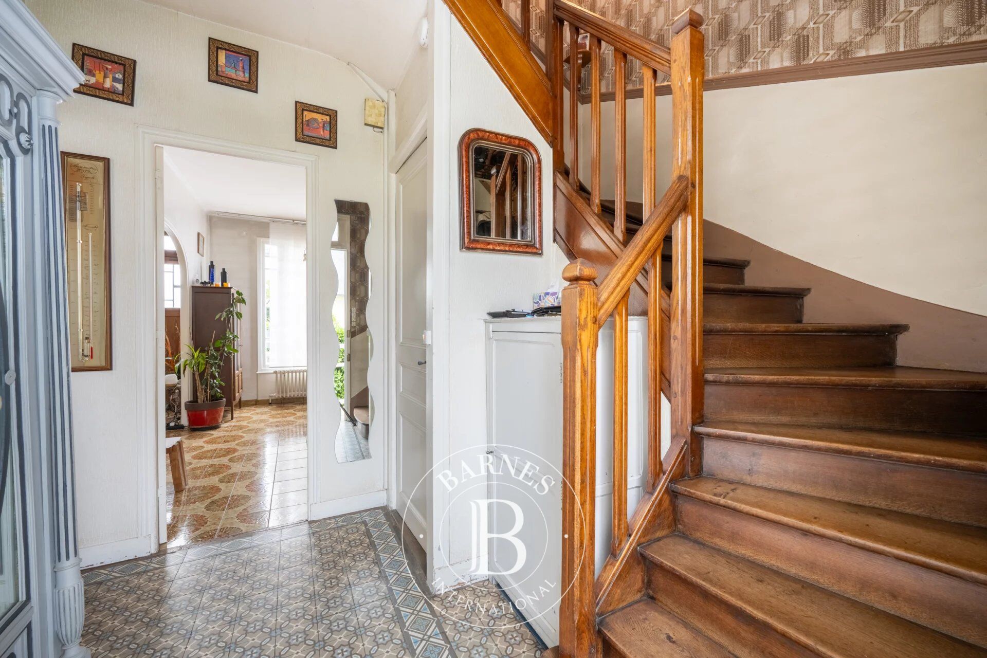 Le Chesnay - Maison de 120 m² au sol - 3 chambres - Beau potentiel à rafraichir - picture 3