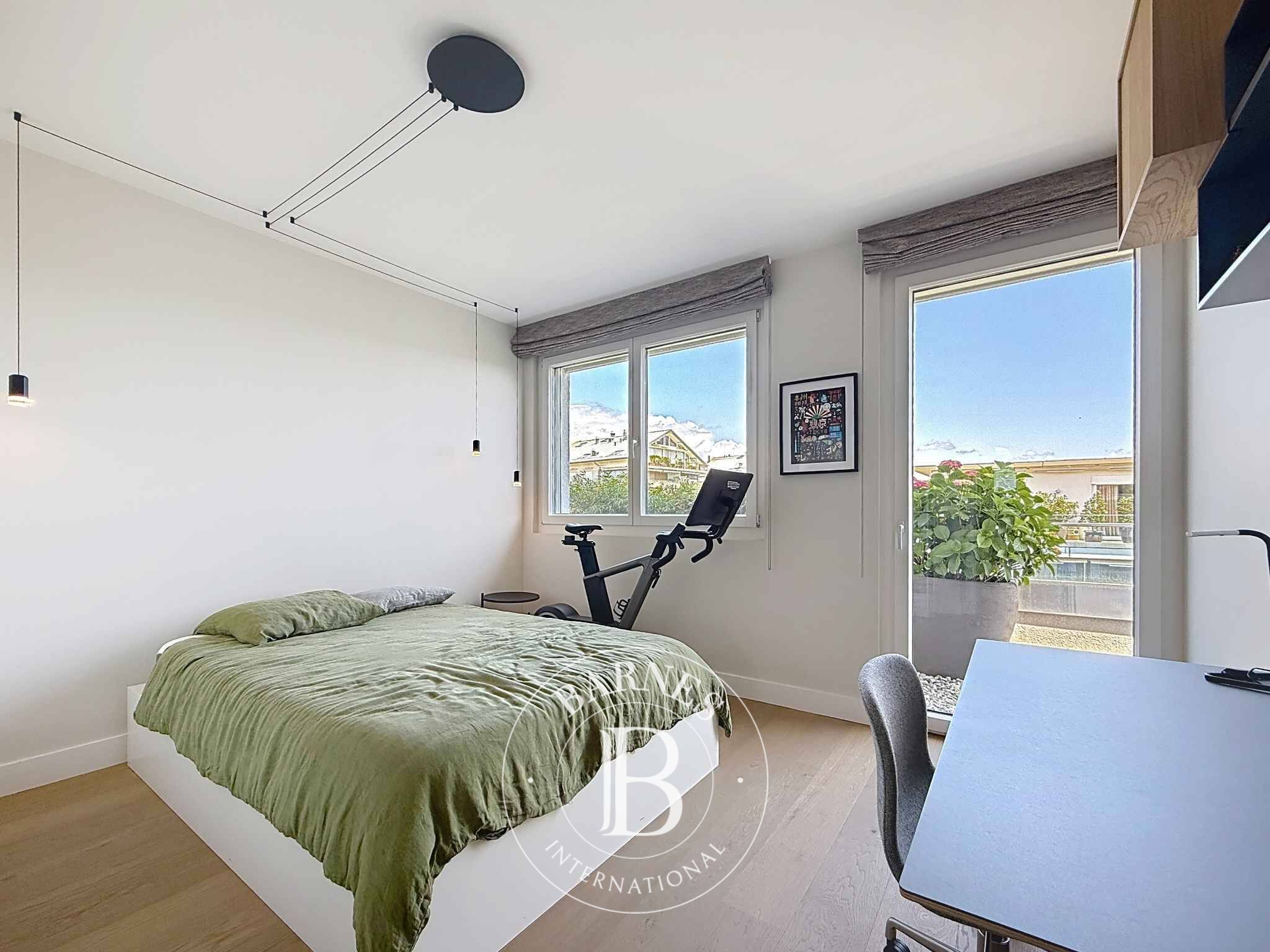 Penthouse Coppet - picture 10