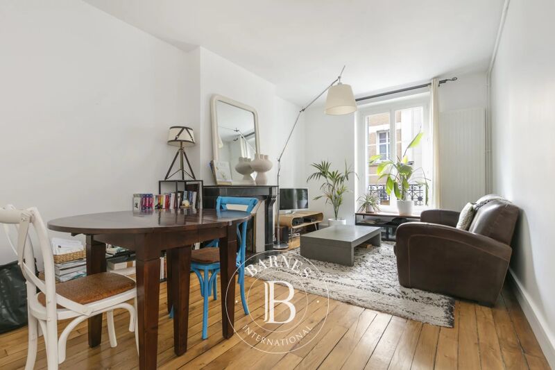 Batignolles/Epinettes - 1-bed apartment in very good condition - Beautiful common areas - Peace and quiet