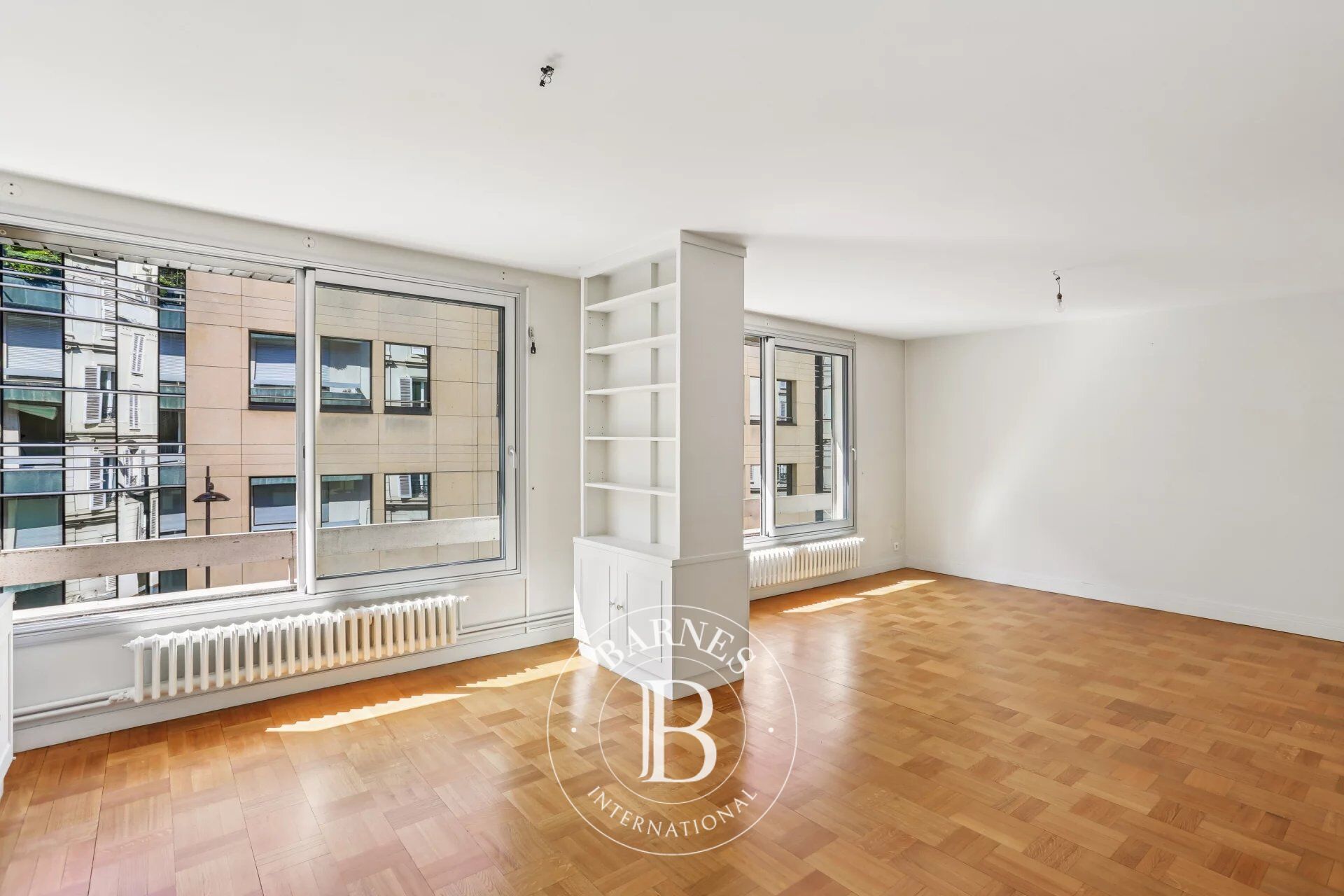 PARIS 7 - CHAMP DE MARS - TERRACE - 2 BEDROOMS - PARKING - picture 1