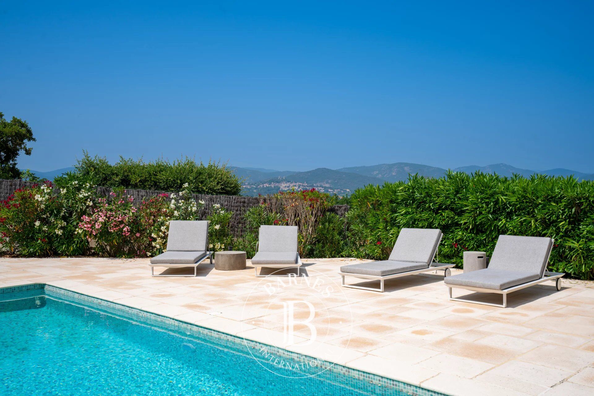 Villa Cogolin - picture 2