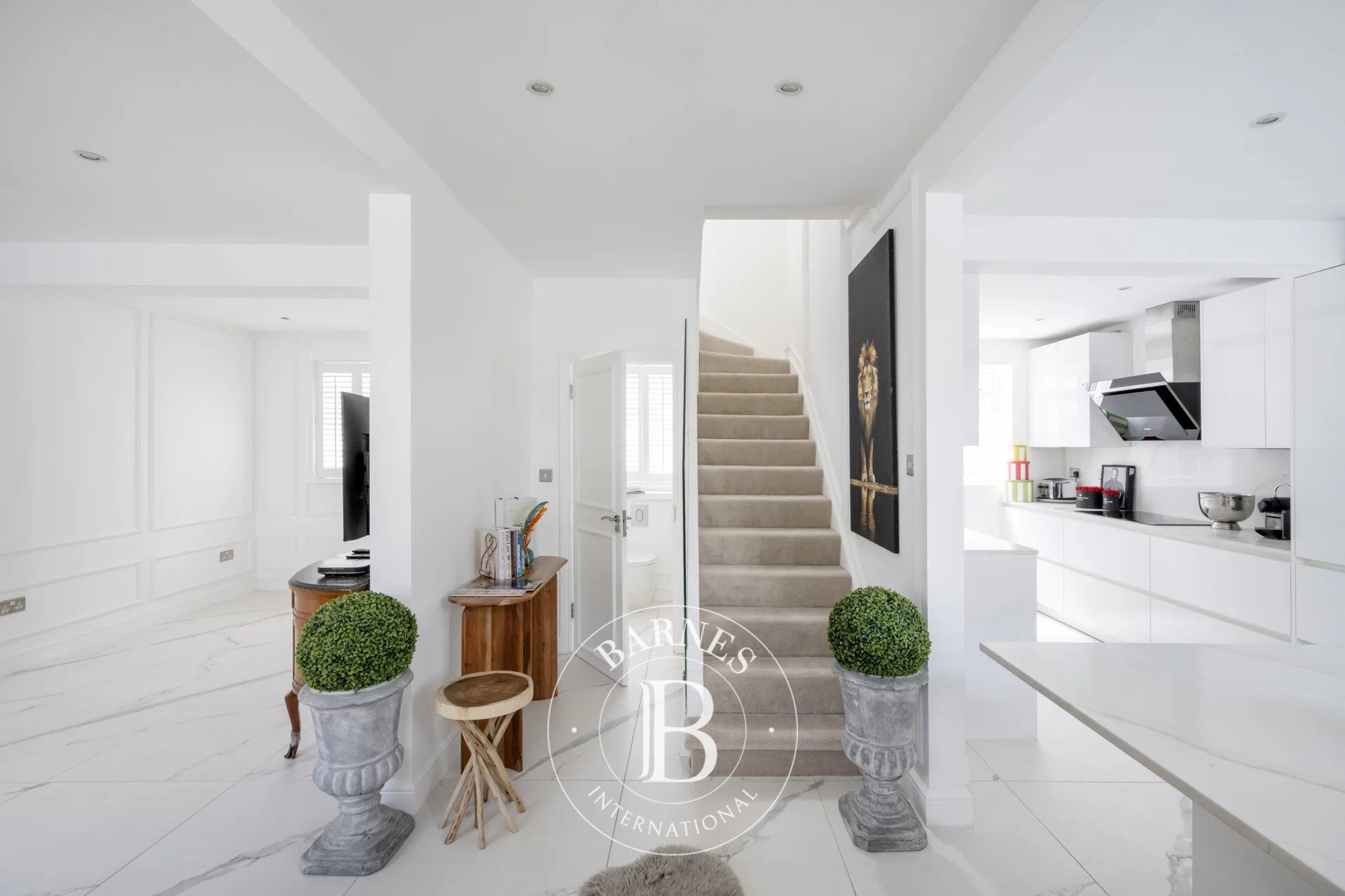 Casa London - picture 2