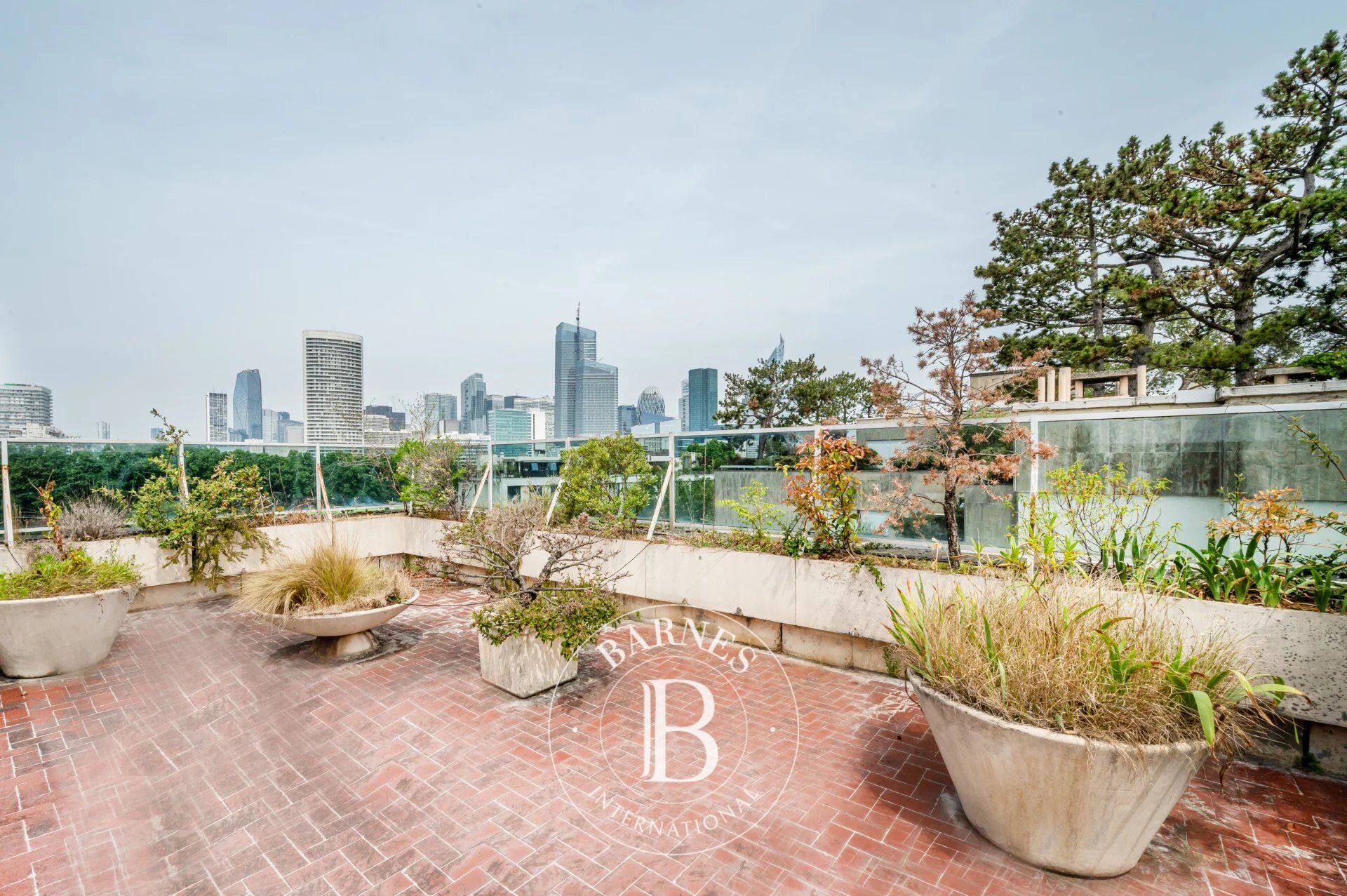 Exclusive listing - Neuilly - Longchamp-Saint James - Top floor - Single-level terraces - 2/3 bedrooms - picture 3