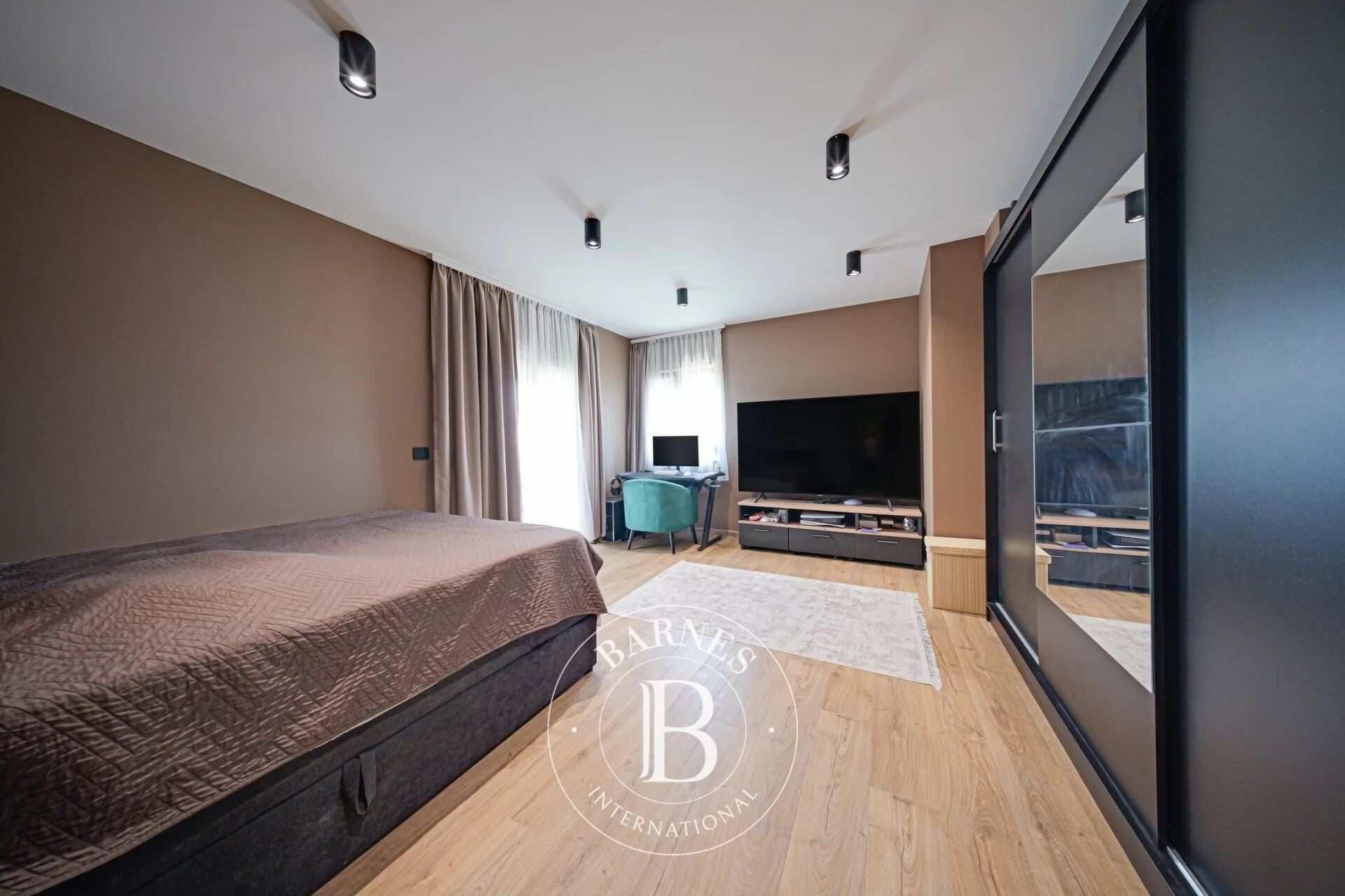 Ev Sofia - picture 14