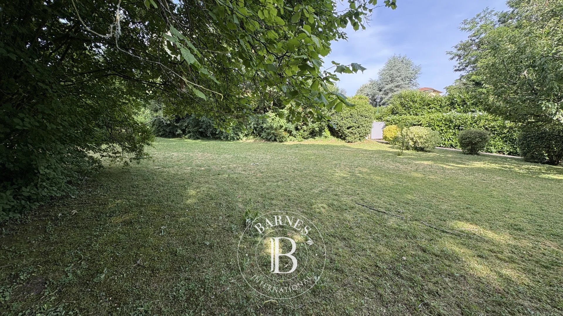 Terreno urbanizable Saint-Germain-en-Laye - picture 1