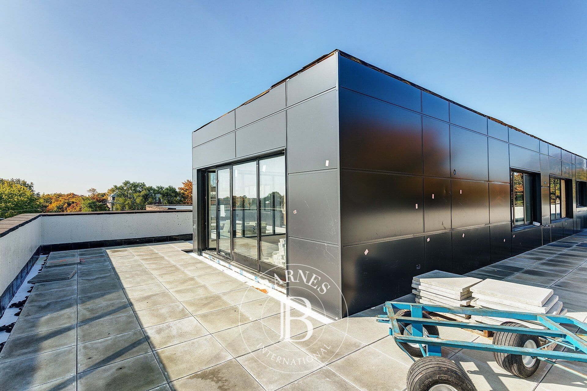 45 Av. Westminster S. #401  Montréal-Ouest (Montréal) - picture 1