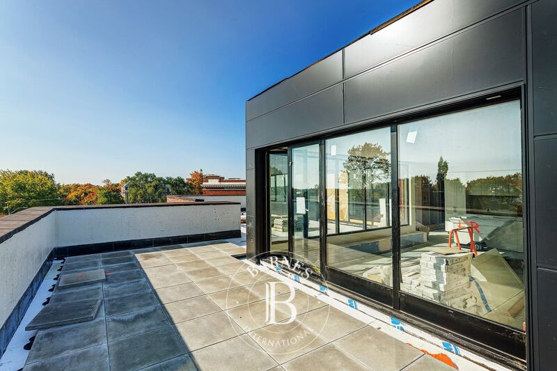 For Rent Apartment | Montréal-Ouest - picture 1