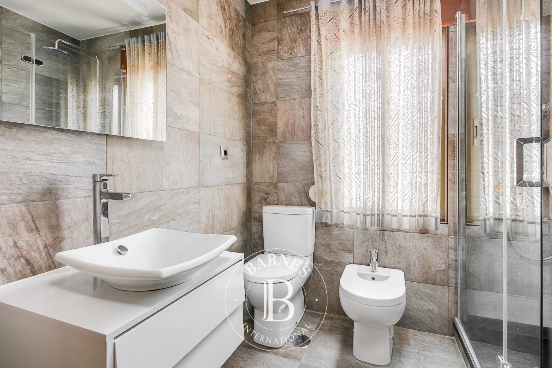 Ev Madrid - picture 40