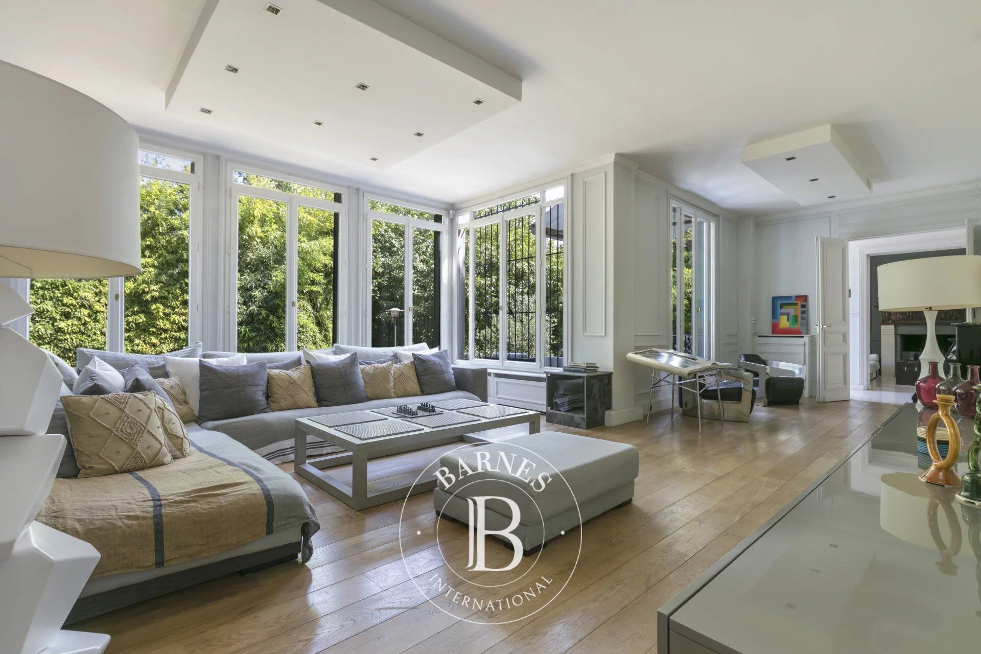 Anwesen Suresnes - picture 3