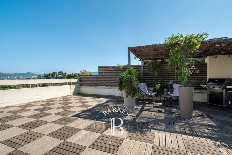 VENTE - MARSEILLE - 13008 - CADENELLE - DERNIER ÉTAGE AVEC TOIT TERRASSE - 3 CHAMBRES - HOME CINÉMA