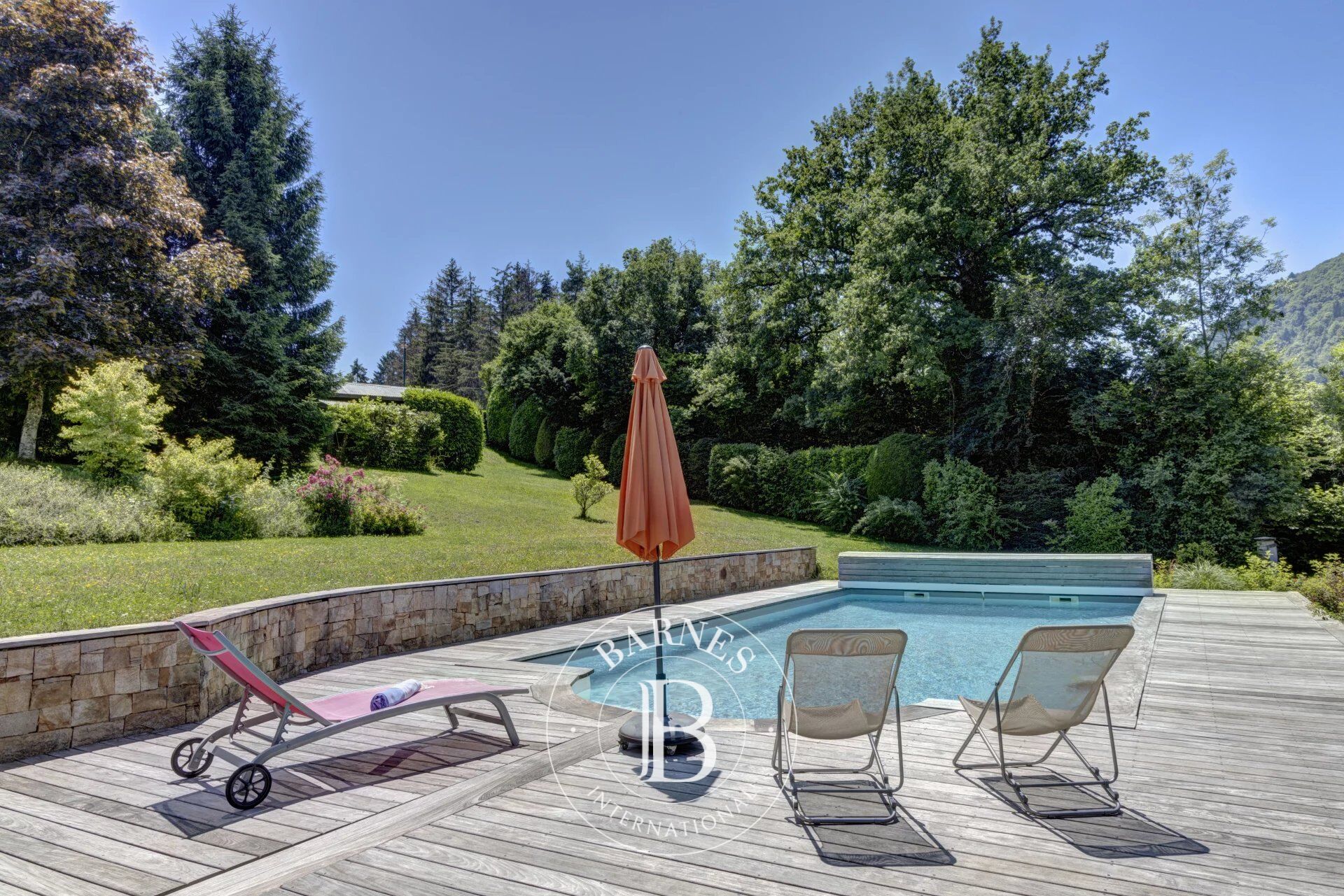 BARNES ANNECY - VILLA  AVEC PISCINE  SANS VIS À VIS - PARCELLE DE TERRAIN DETACHABLE - picture 3