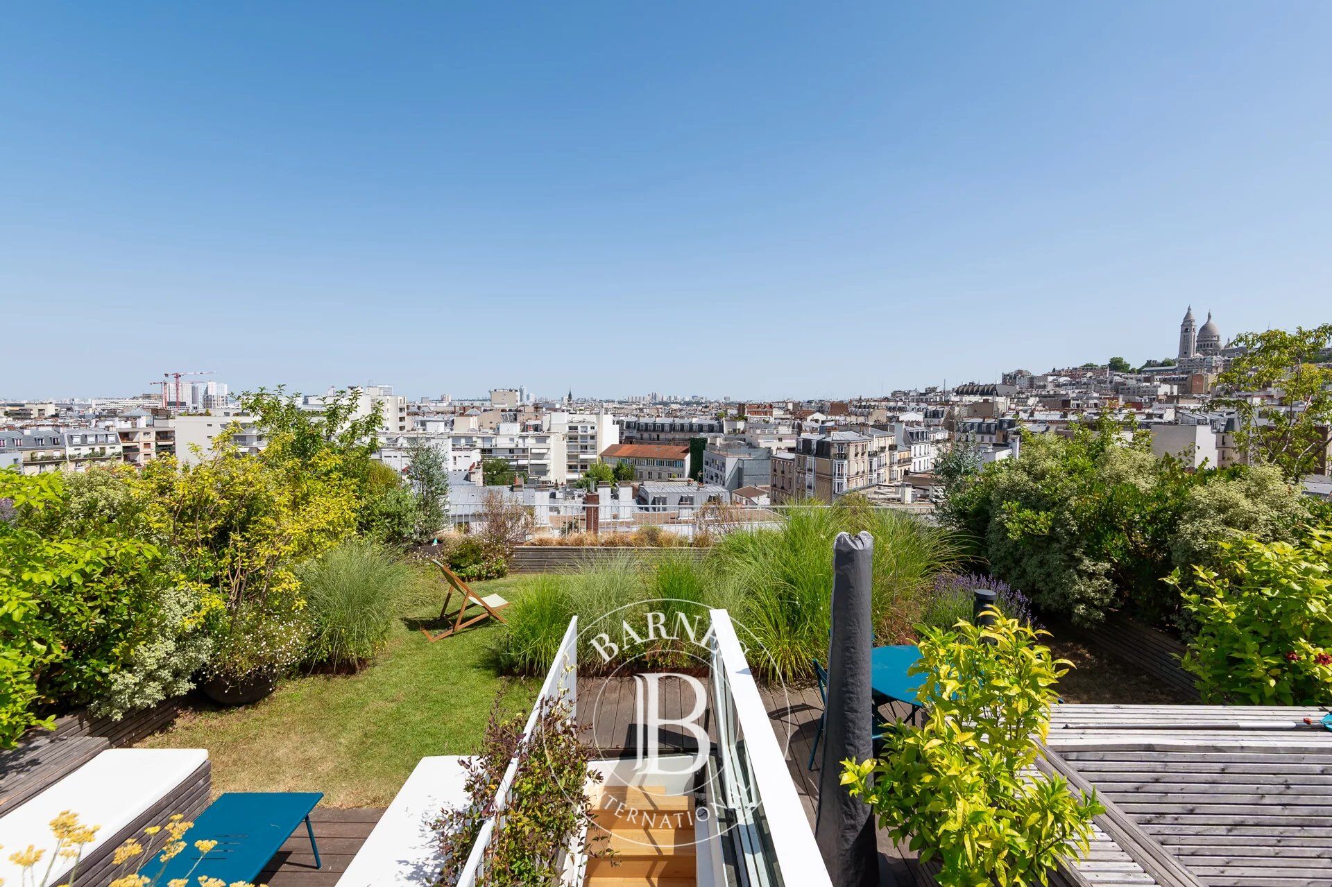 EXCLUSIVITÉ - DAMREMONT - DERNIER ETAGE - ROOFTOP + TERRASSE -  2 CHAMBRES - VUES DEGAGÉES - PRESTATIONS HAUT DE GAMME - PARKING - picture 2