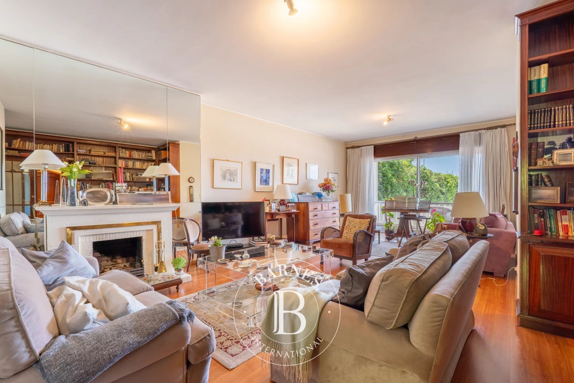 Appartement en bord de mer. - picture 1