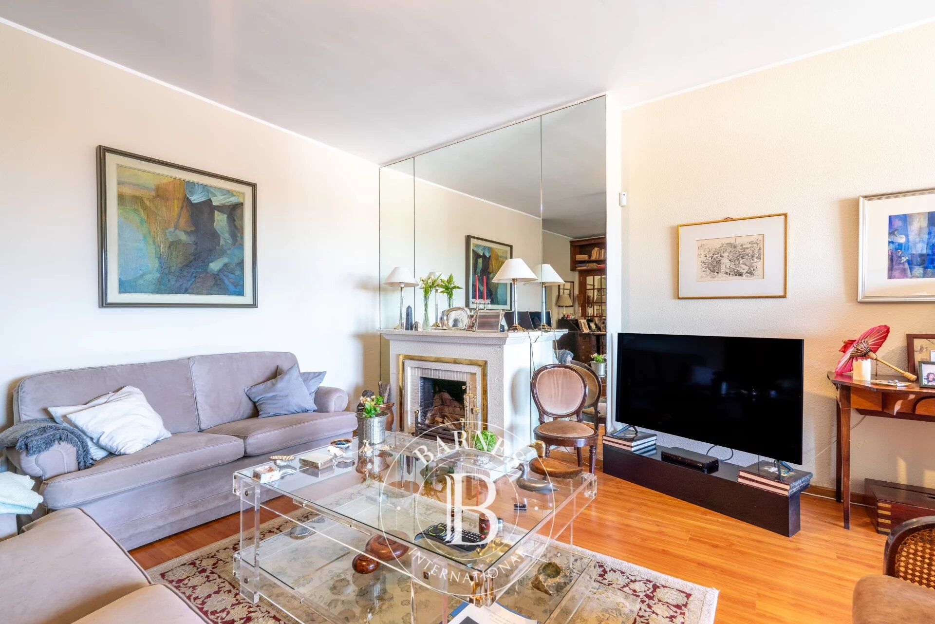 Appartement en bord de mer. - picture 2