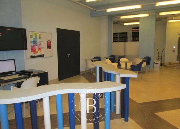 For Rent, Office Roma - 1 500 m² - € 320,000 / month