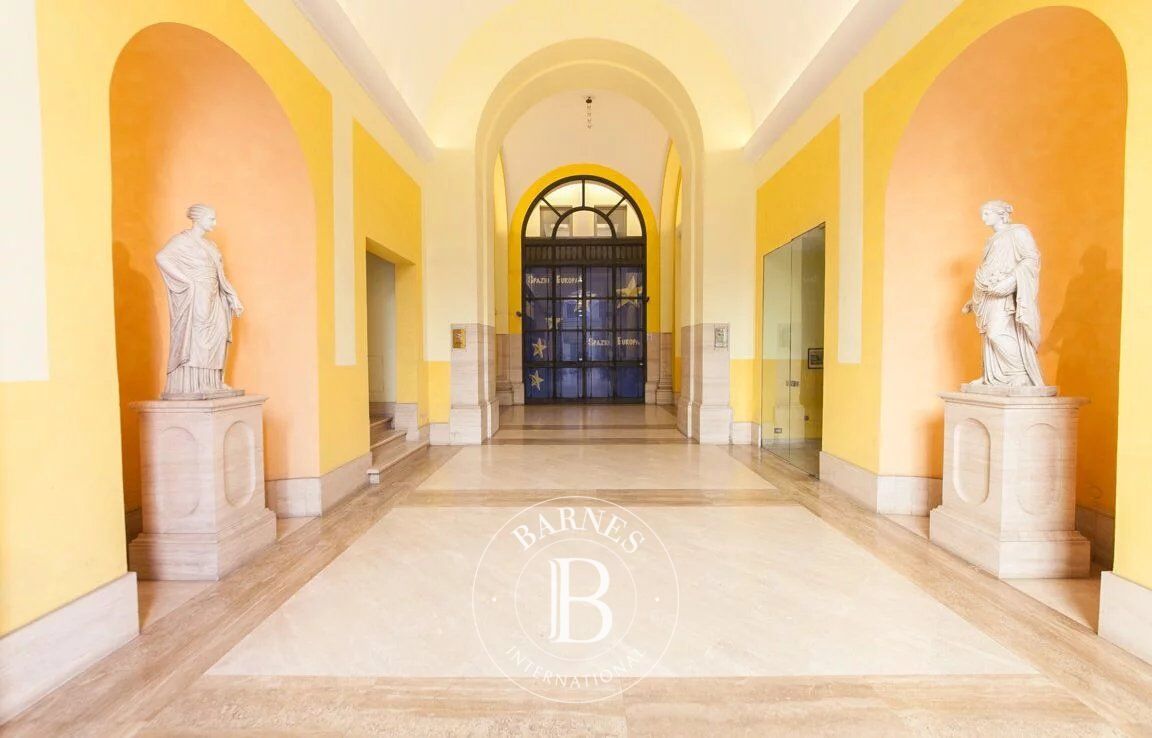 Büro Roma - picture 1