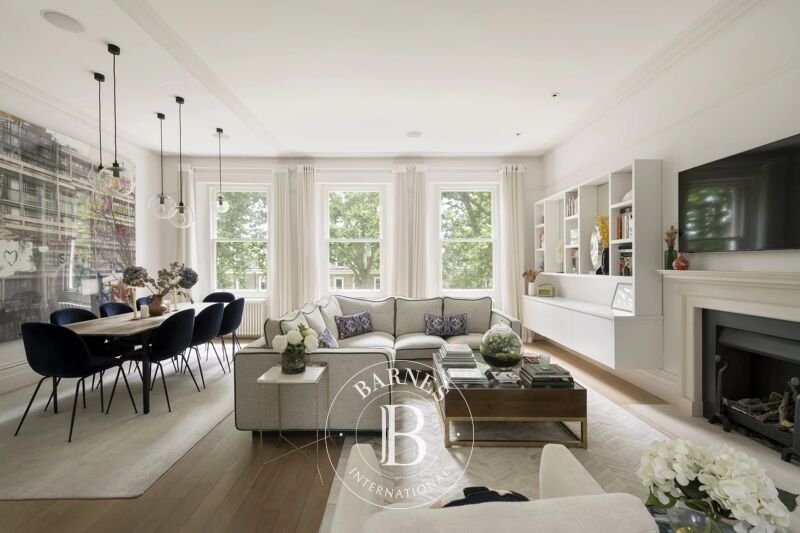 For Rent Apartment | London - picture 1