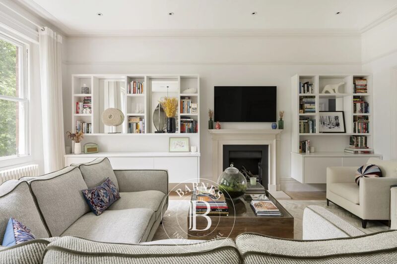 For Rent Apartment | London - picture 2