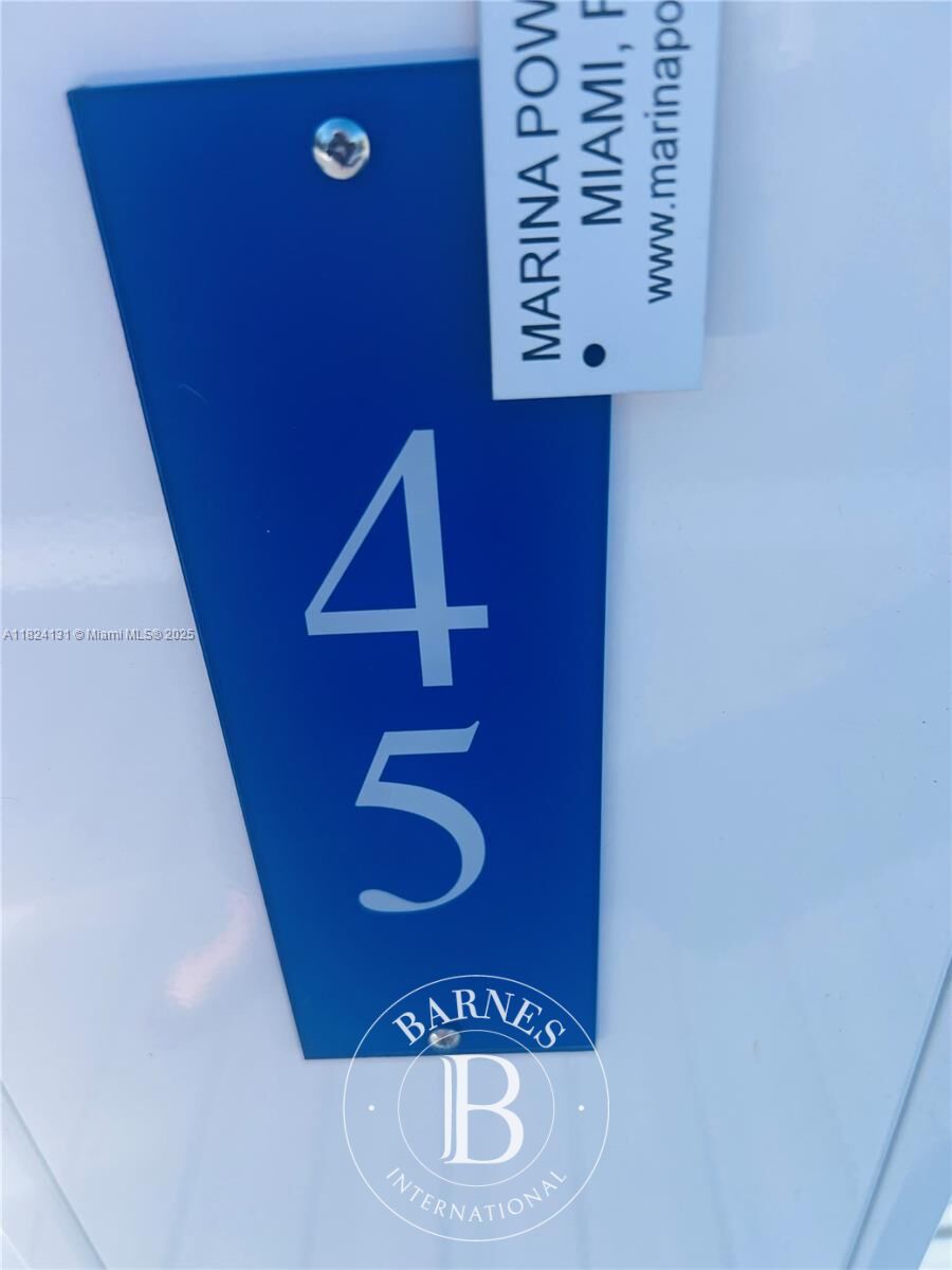 House Miami - picture 1