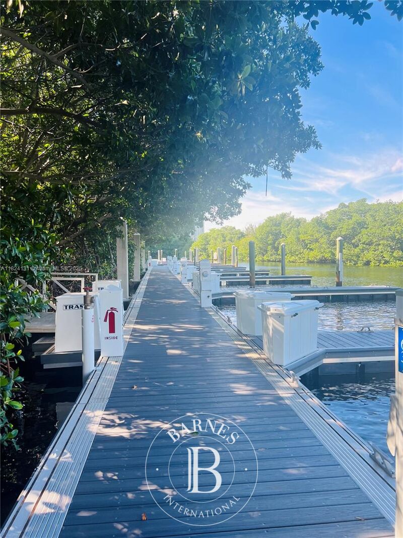 For Sale House | Miami - picture 2