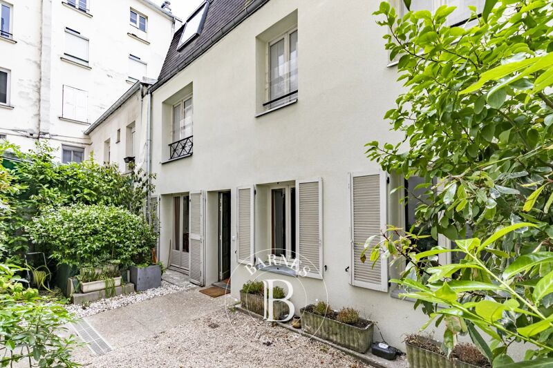 Paris 7 – Gros-Caillou – Townhouse – 3 Bedrooms – Peaceful Setting