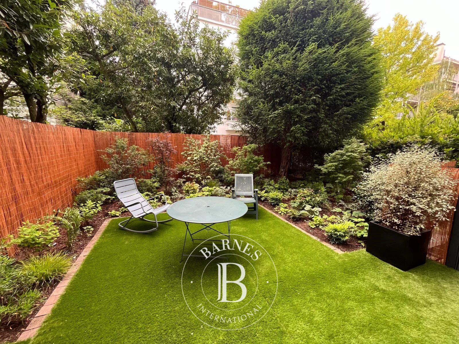 Exclusive listing - Neuilly - 3 bedrooms - Gardens - picture 2