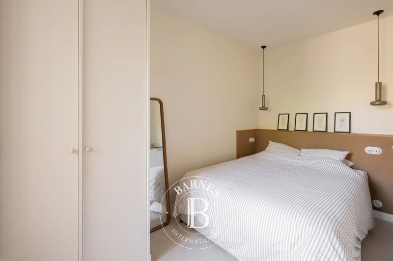 For Sale Apartment | Paris 18ème - picture 2