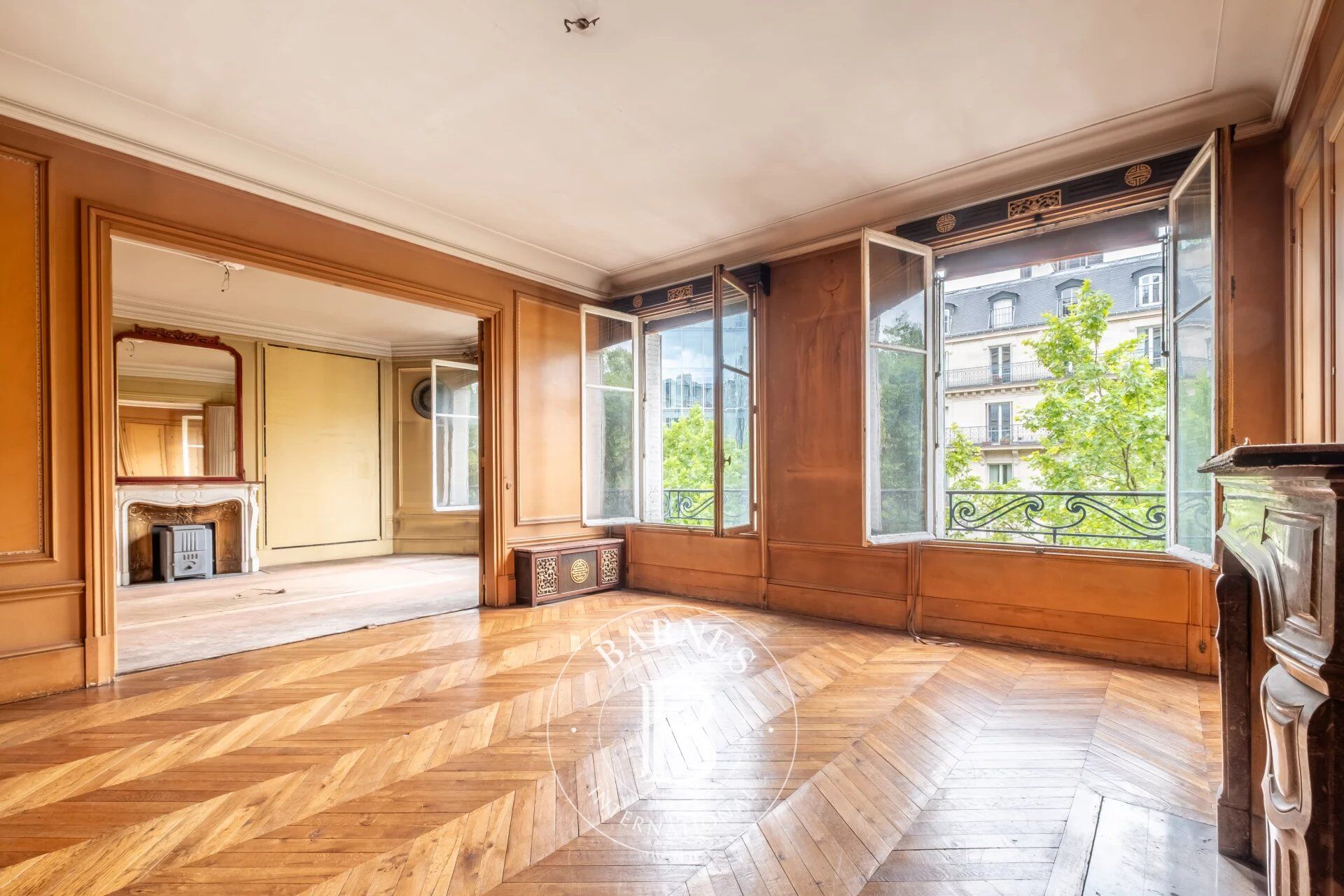 Paris 6 - Vavin district / Jardin du Luxembourg - Reception and family apartment - Bright - Upper floor - 4 to 5 bedrooms - picture 1