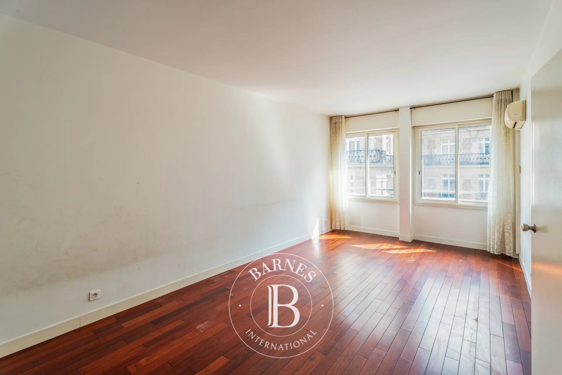 Venta, Piso Paris 8ème - picture 7