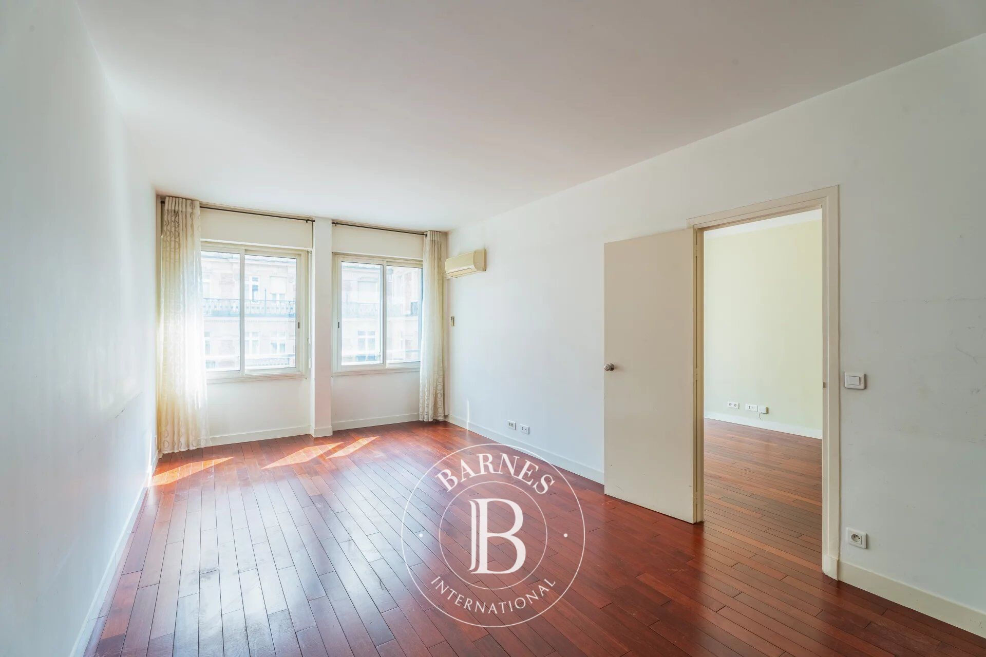 Venta, Piso Paris 8ème - picture 8