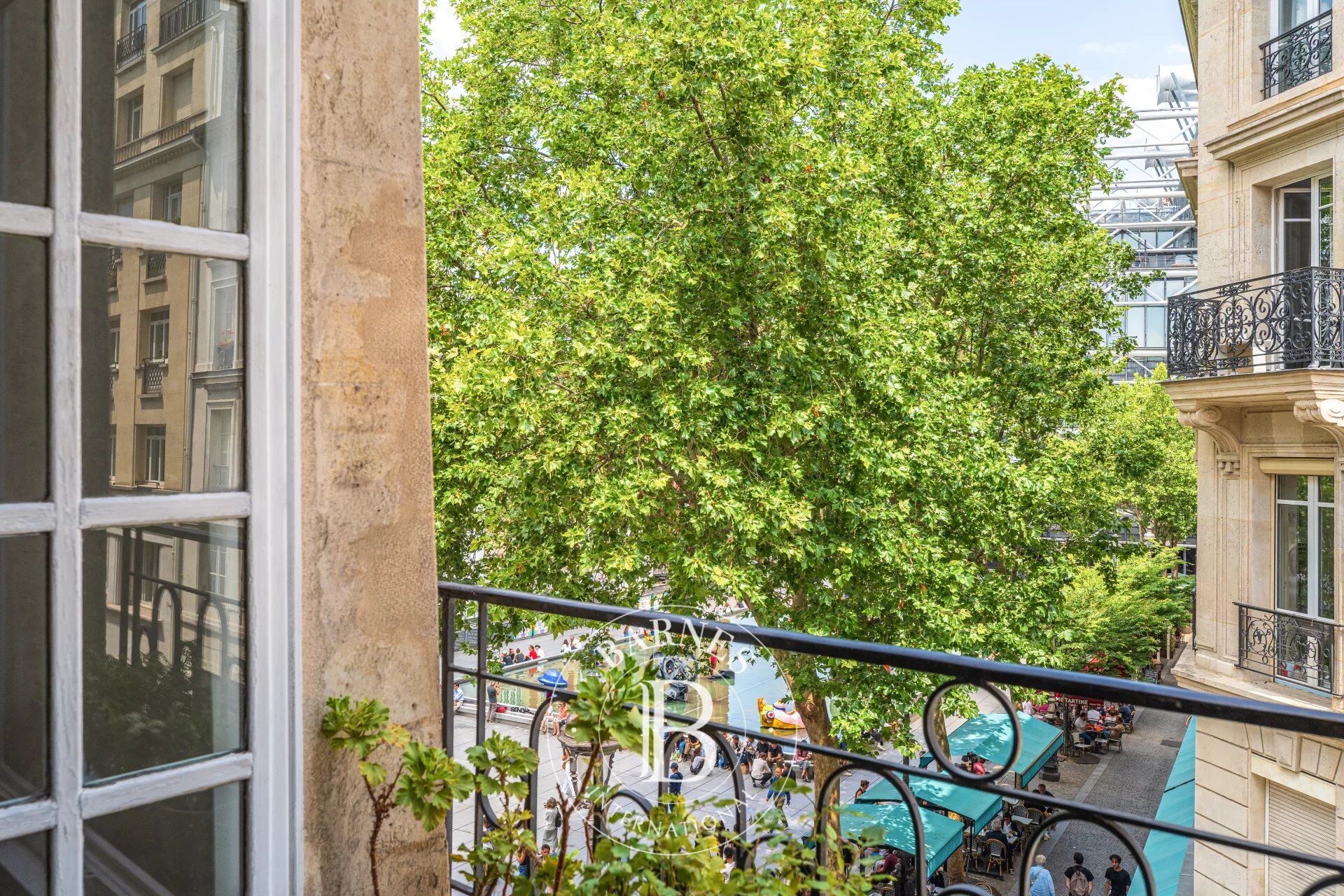 Vente Appartement - Paris 4 - 2/3 chambres - Lumineux - Calme - Vue Beaubourg - Exclusivité - Off Market - picture 3