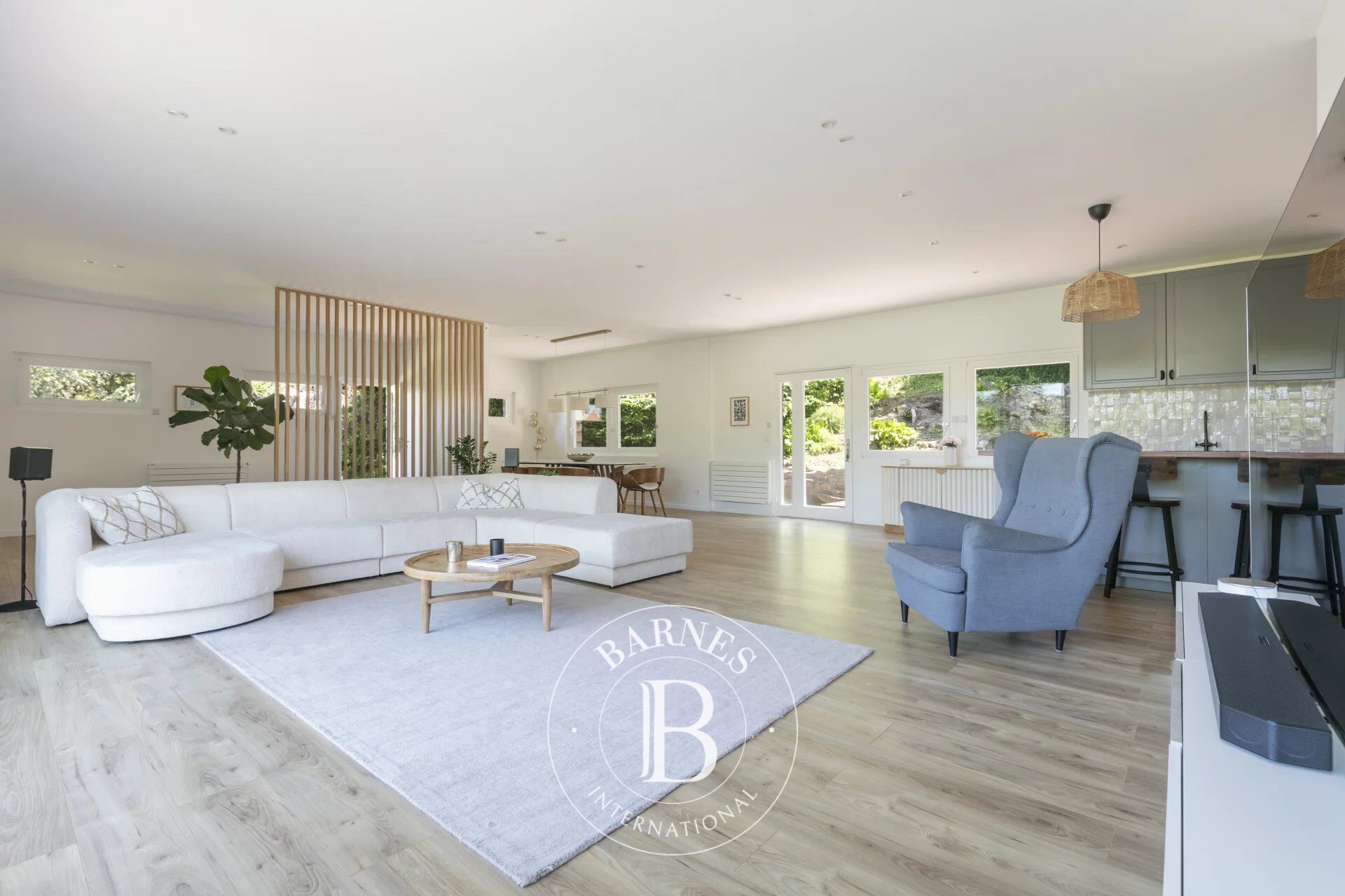 Le service location de la Maison BARNES vous propose ce bien : - picture 1