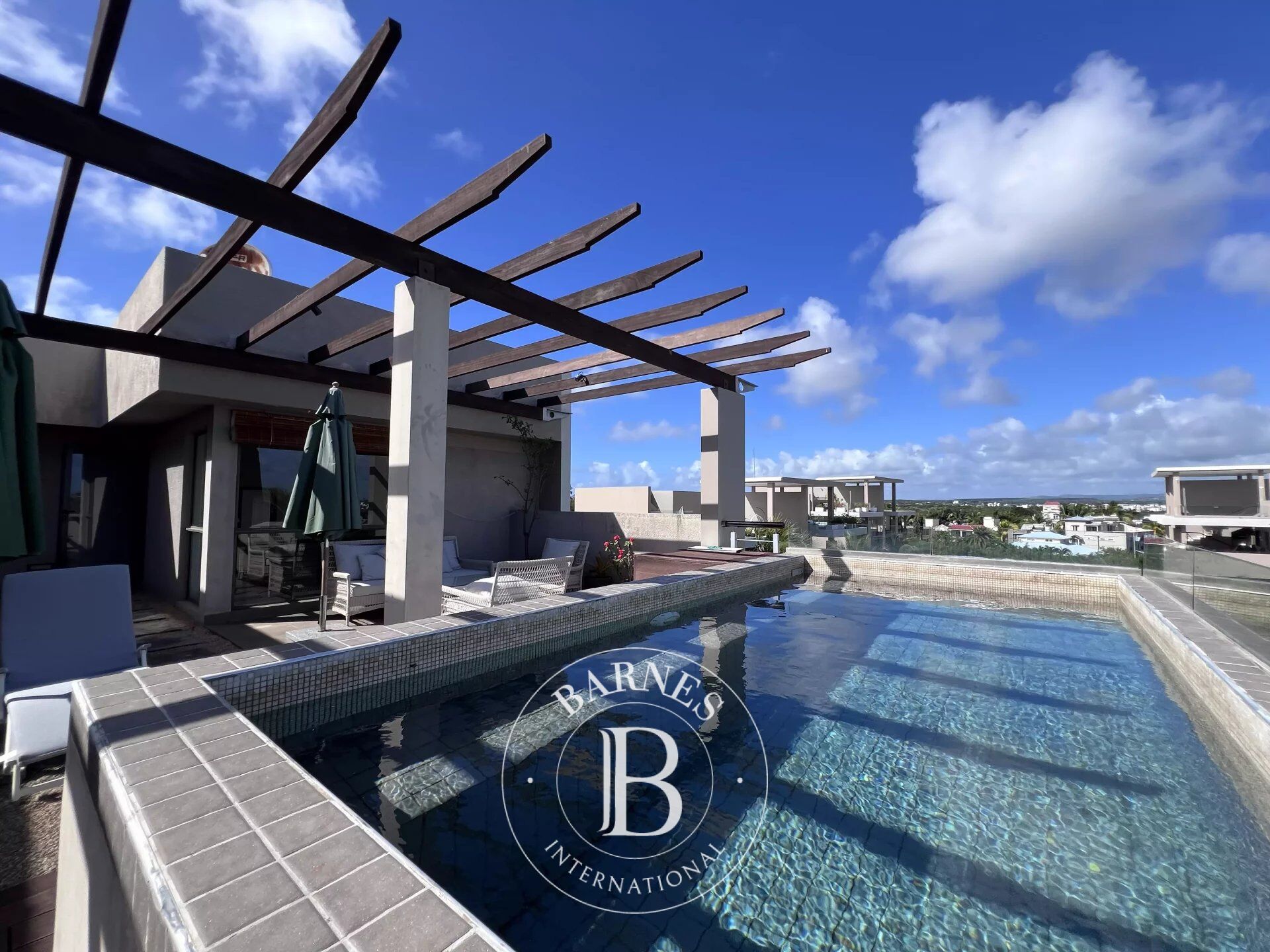 GRAND BAIE - Penthouse avec rooftop, piscine proche des plages - 3 chambres - picture 3