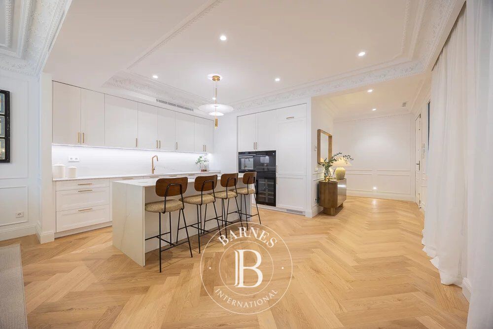 MADRID - SALAMANCA - CASTELLANA  Excepcional piso de 240m para reformar - picture 3