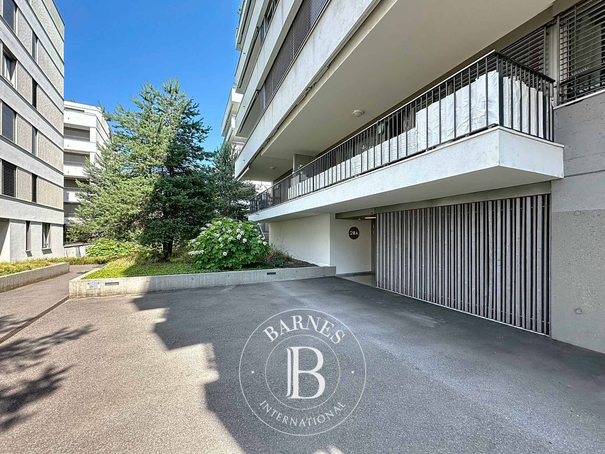 Daire Montreux - picture 9