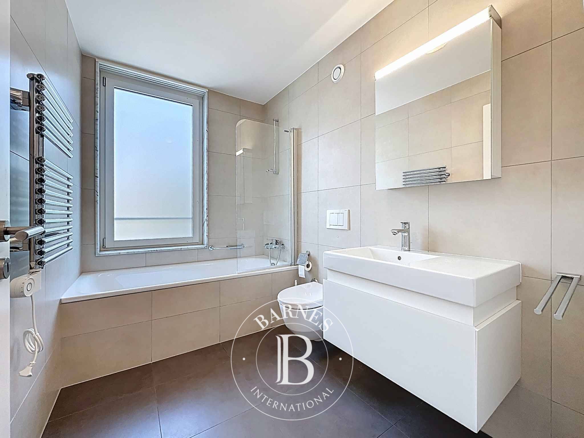 Daire Montreux - picture 5