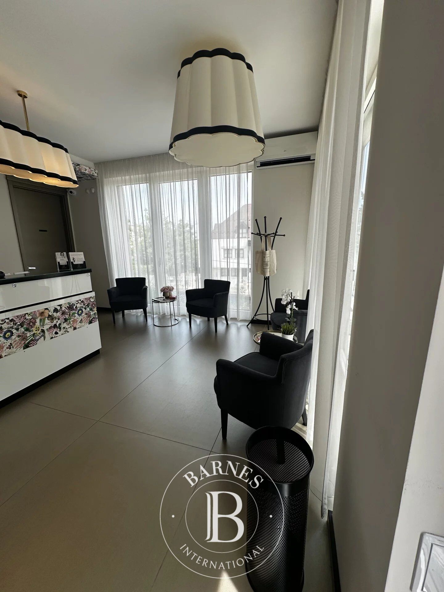 Office Building for Rent in District XII - Orbánhegy - picture 3