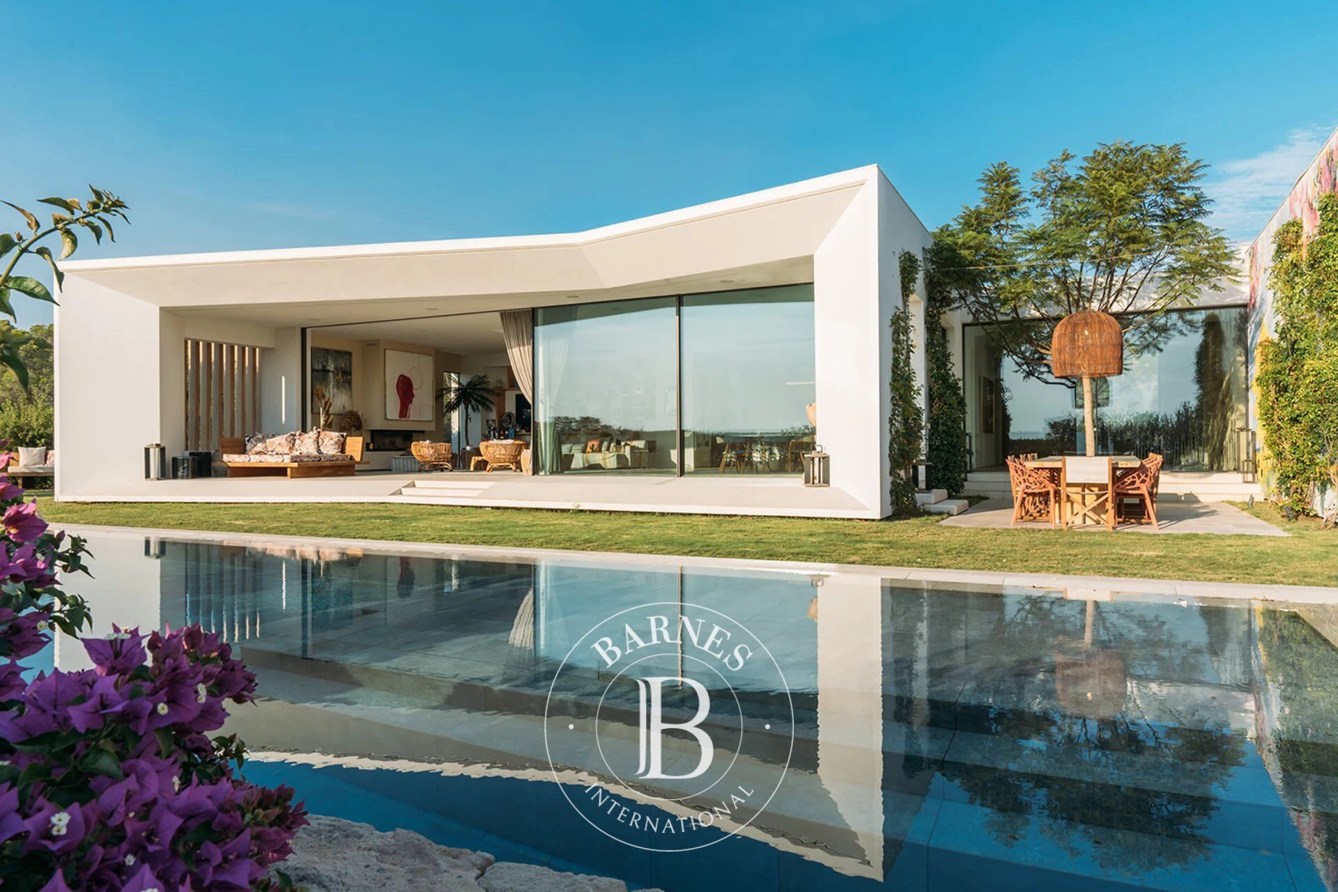 Villa Sol - picture 1