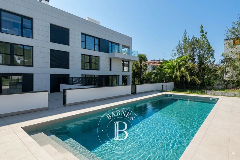 SAN SEBASTIÁN - Dúplex elegante en entorno residencial privilegiado