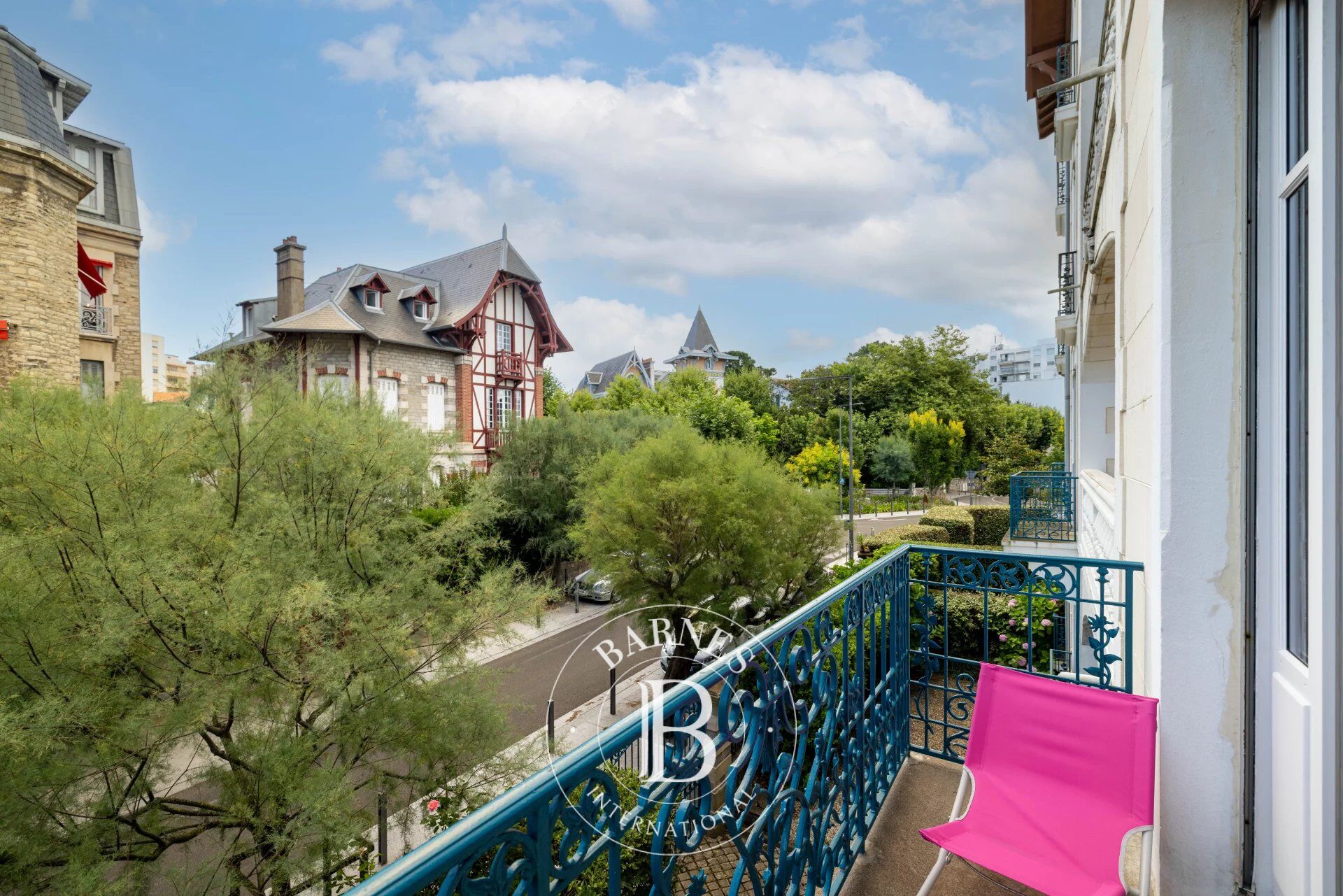 BIARRITZ, SAINT-CHARLES, APPARTEMENT DE 94 M² AVEC PARKING - picture 2