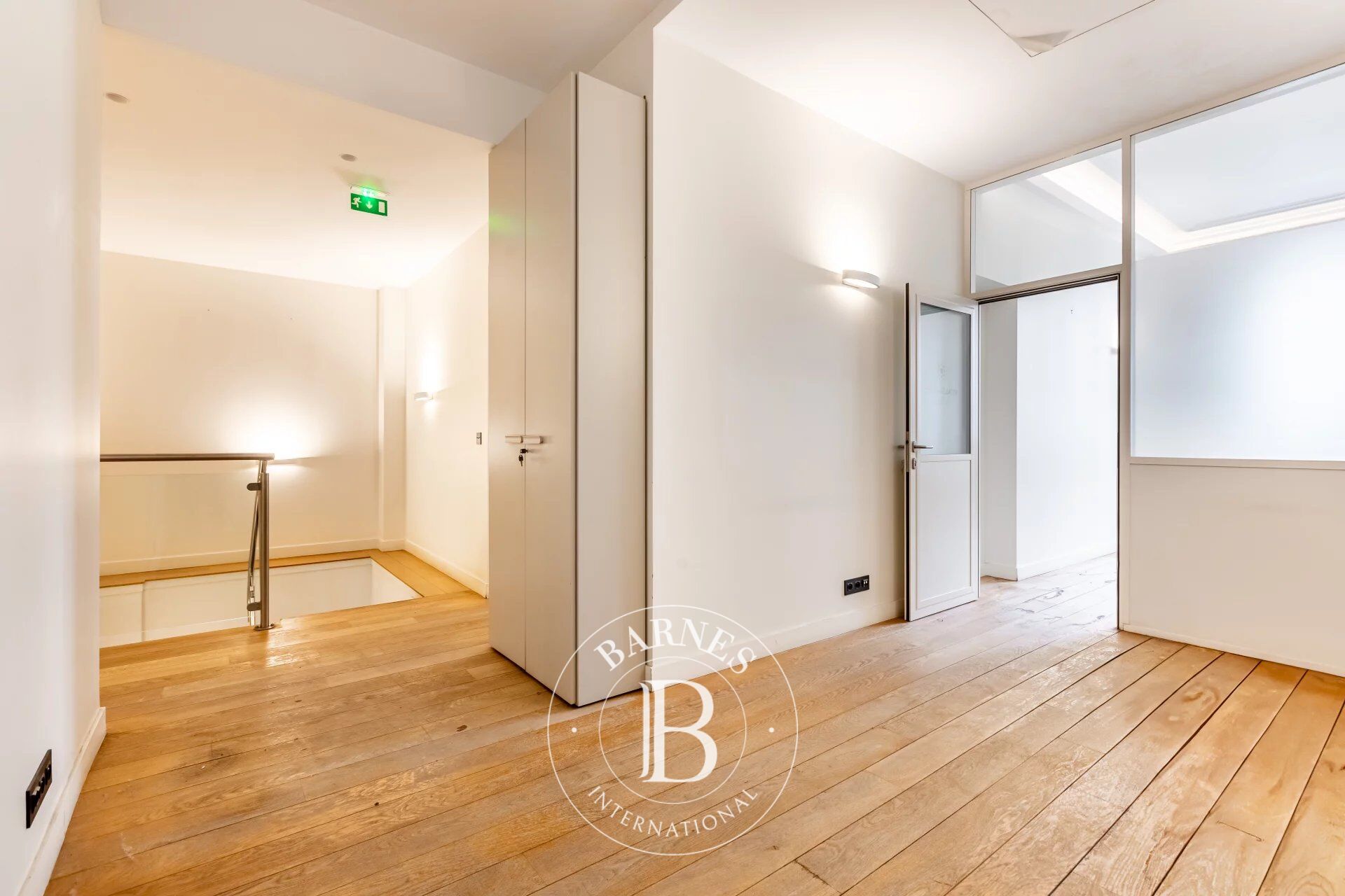 Piso Paris 8ème - picture 1