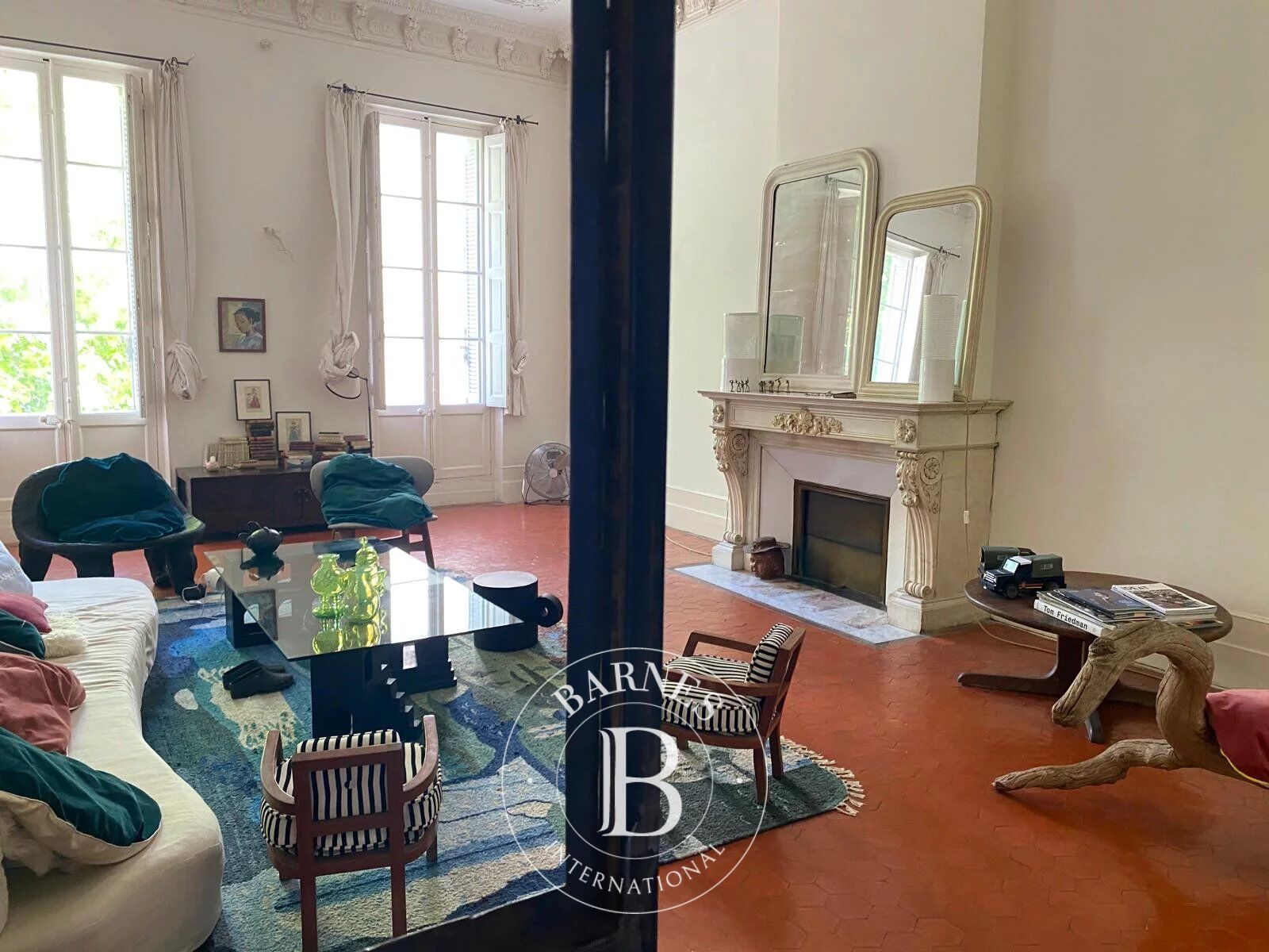 Location meublée – Palais de Justice - Appartement familial - 5 chambres - Balcon - picture 2