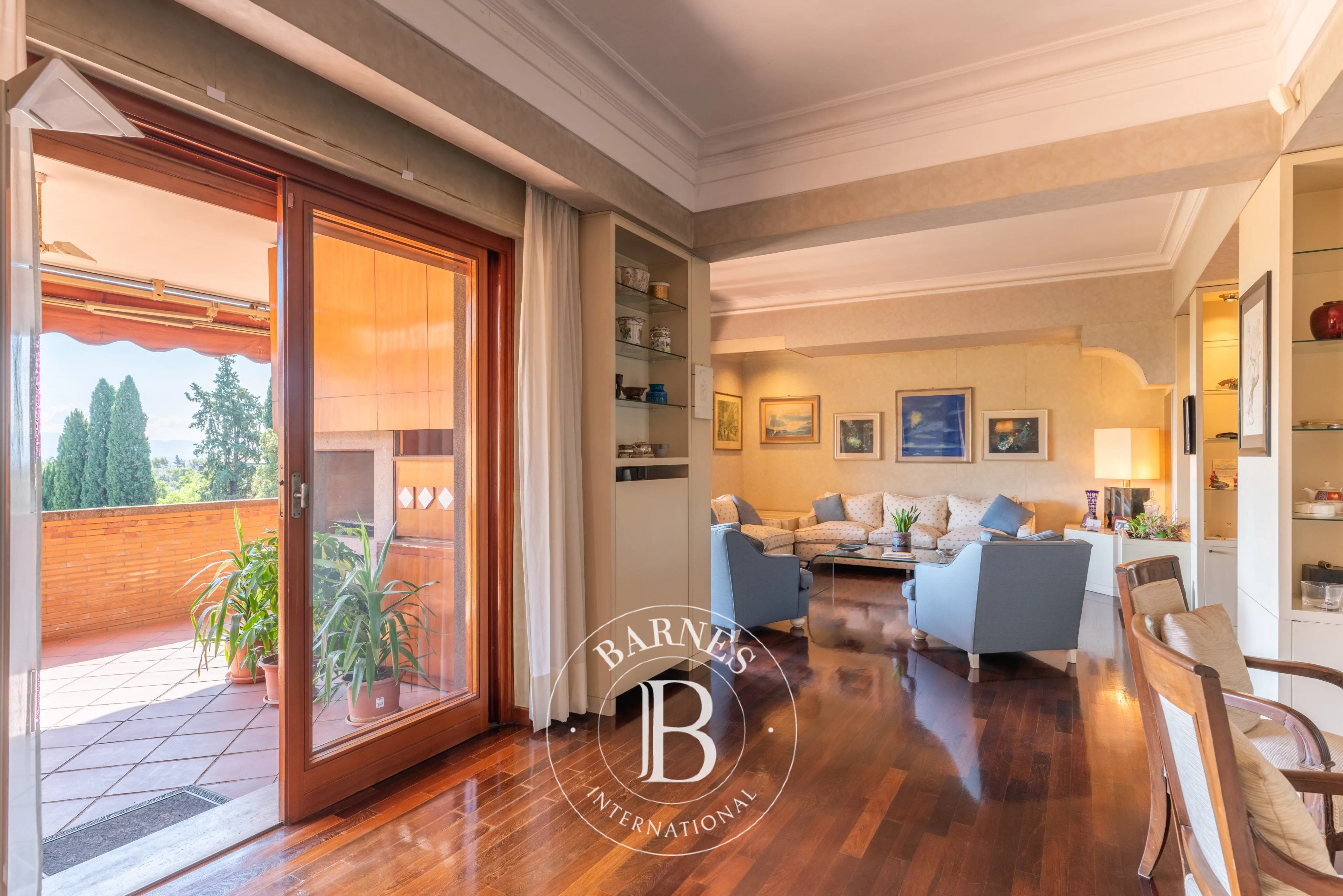 Penthouse Roma - picture 12