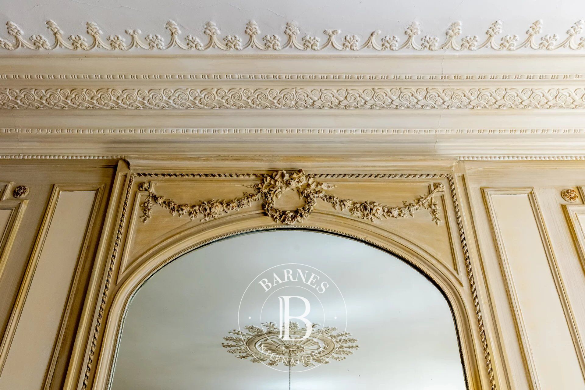 Paris 1er Rivoli jardin des Tuileries - Appartement au 2è étage exposé Sud-Ouest - 3 chambres - picture 3