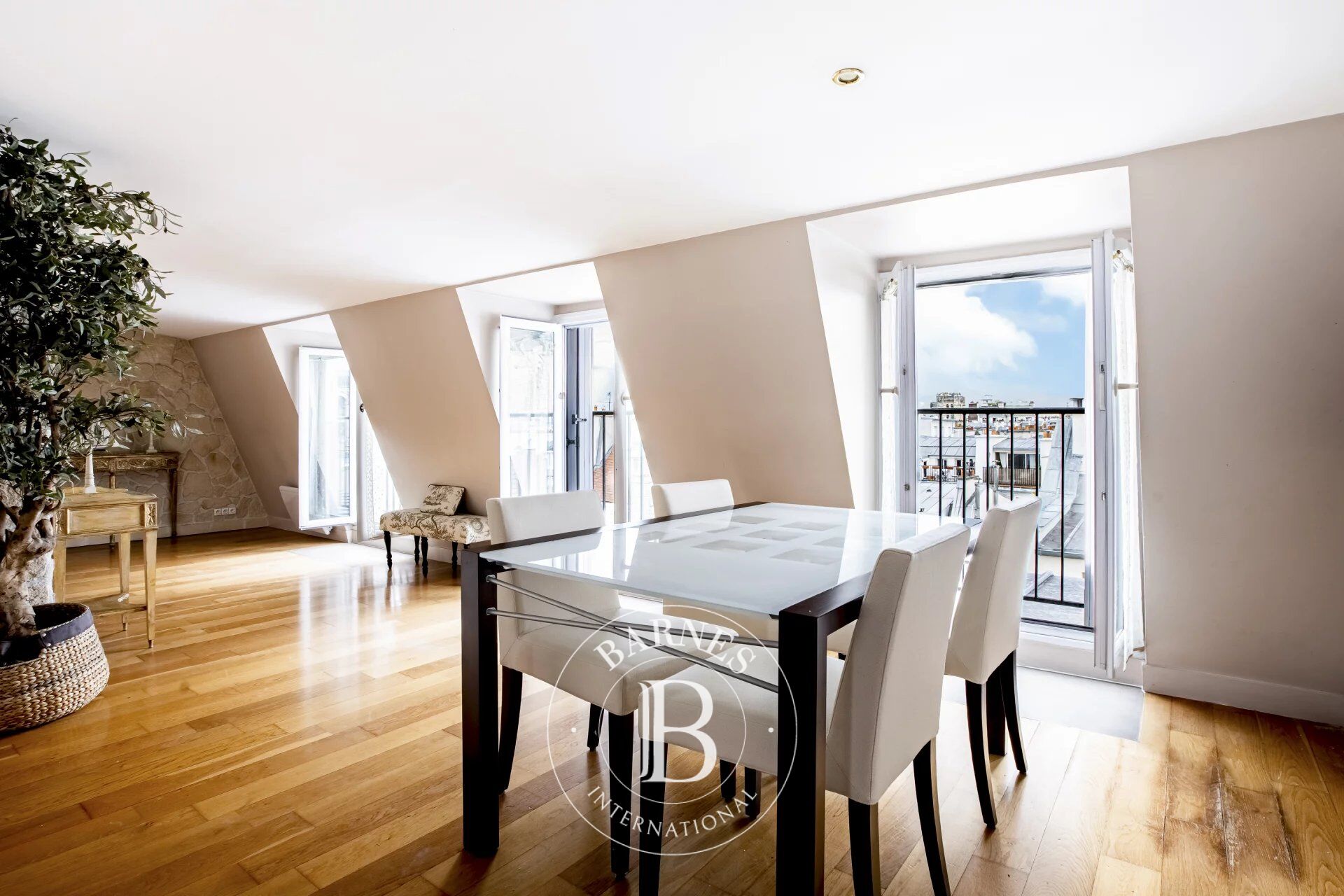 Piso Paris 3ème - picture 1