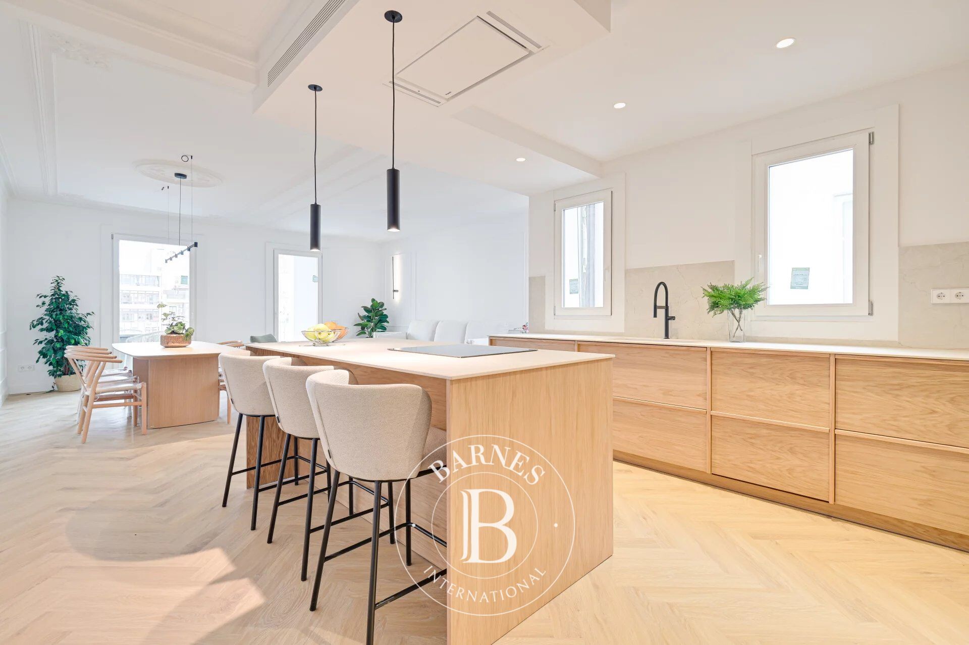 Appartement élégant récemment rénové dans la Dreta de l'Eixample - picture 1