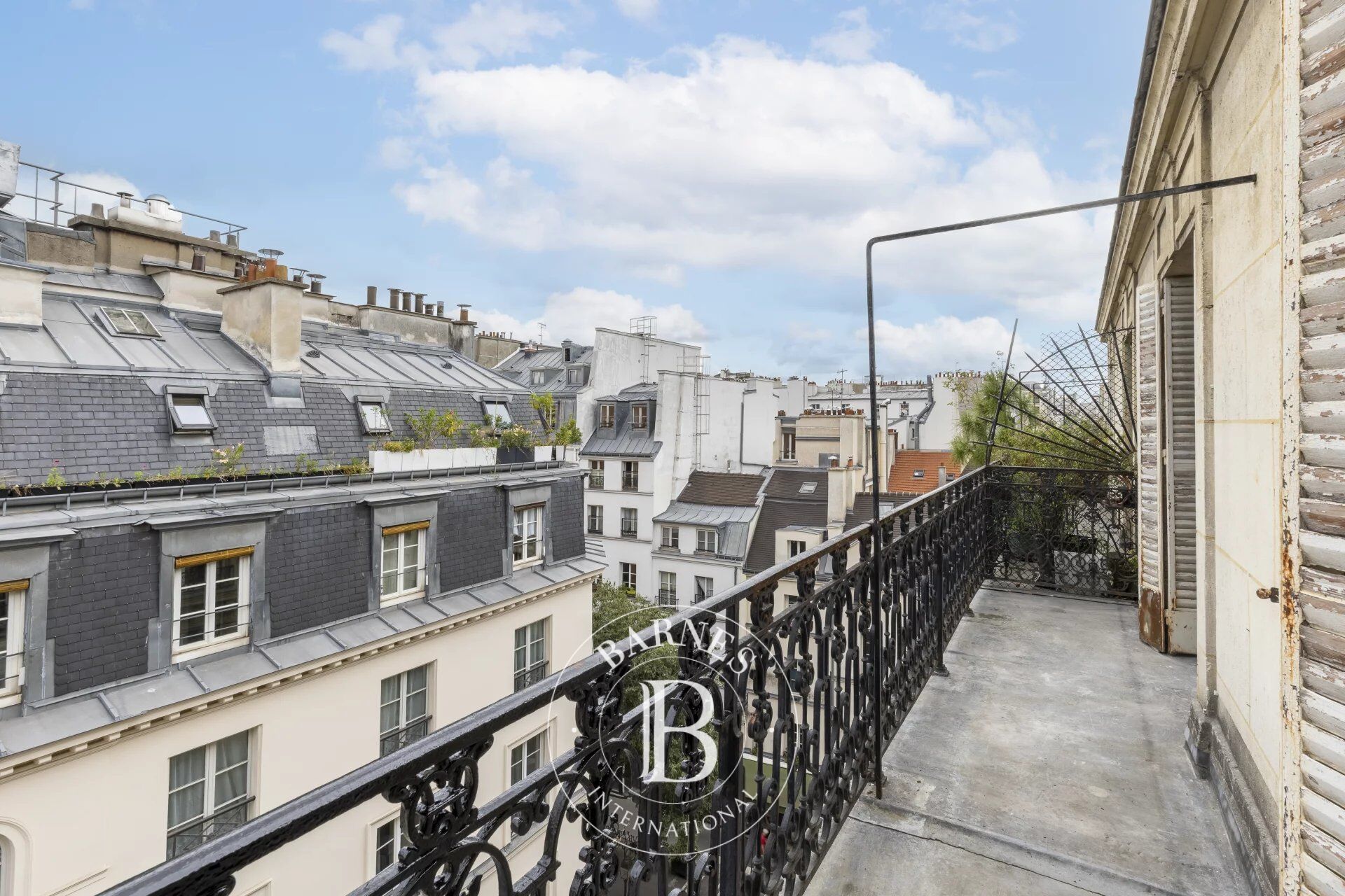 Vente Appartement - Paris 3 - Arts et Métiers - Traversant - Balcon - Ascenseur - picture 1